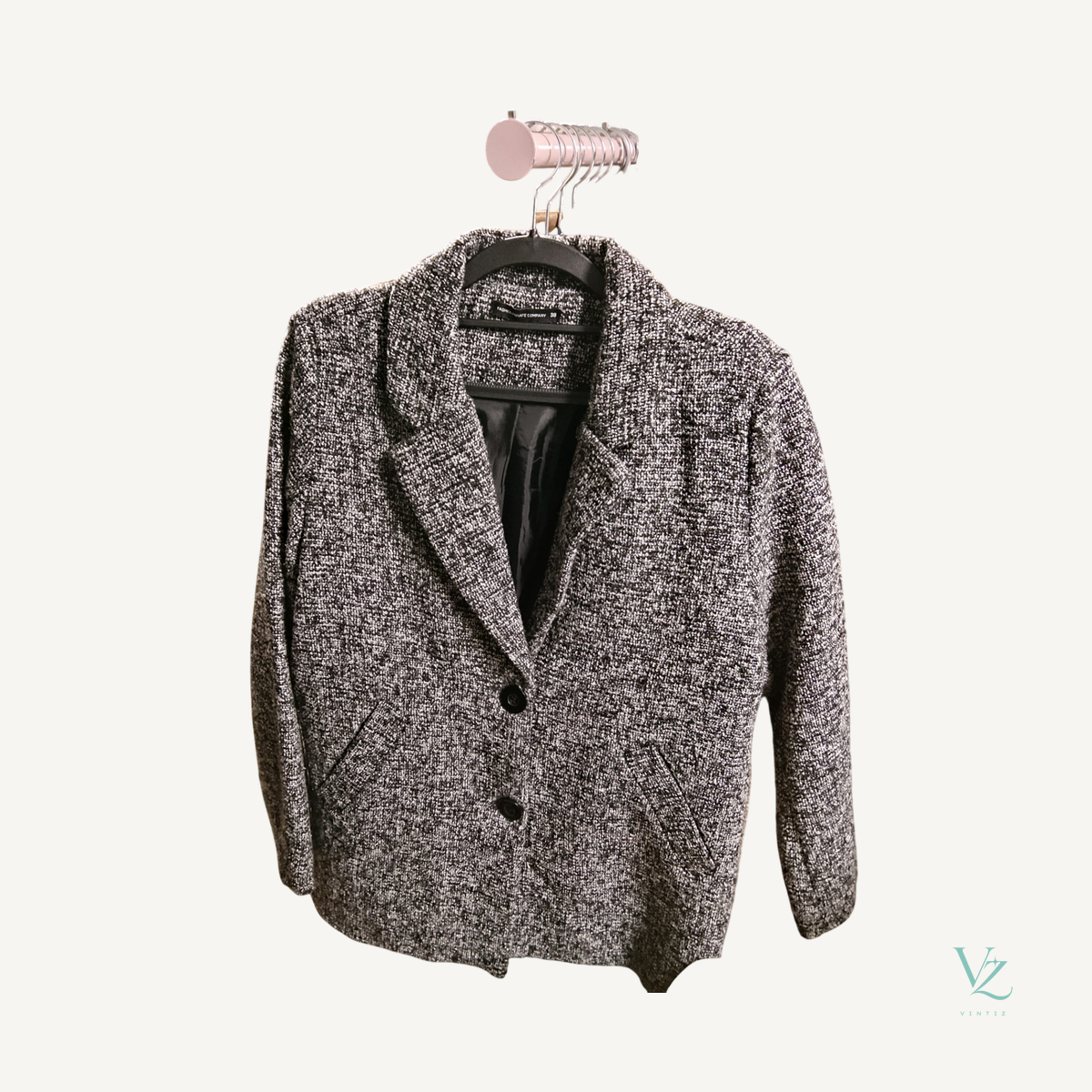 Fashion Private Company — Veste Fashion Private Company