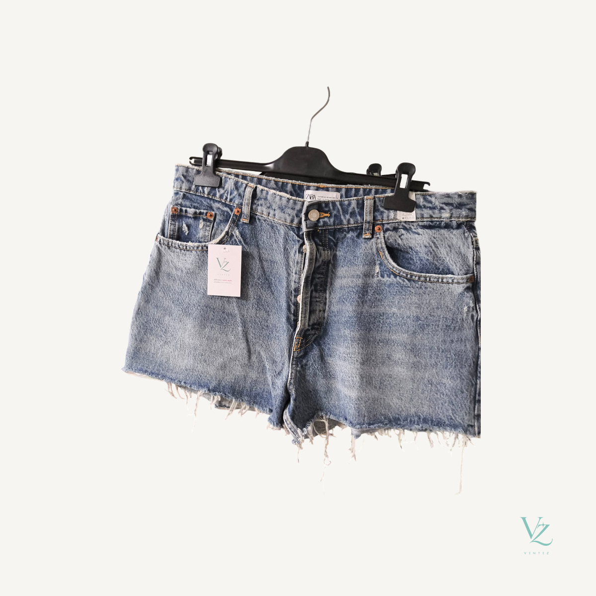 Zara — Short Zara