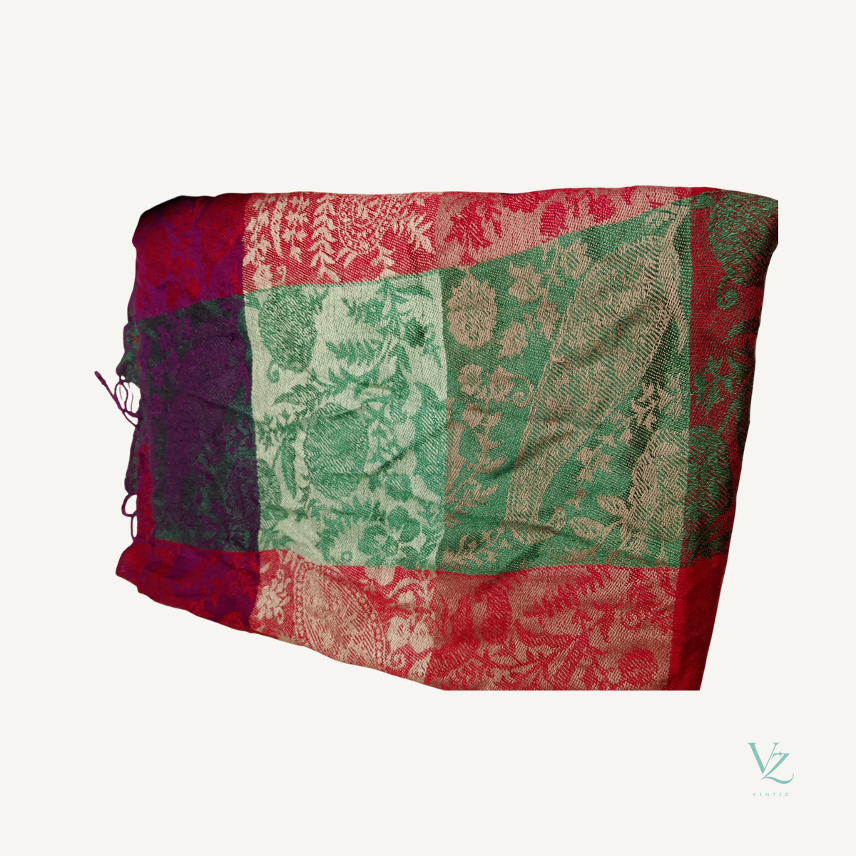Inconnu — Foulard