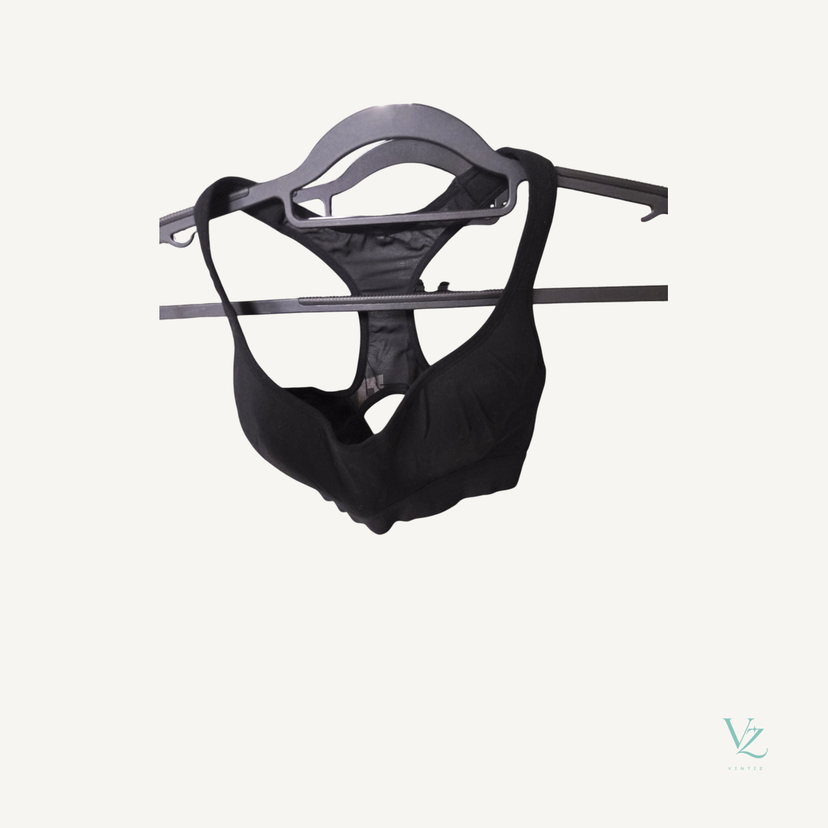 Inconnu — Brassière