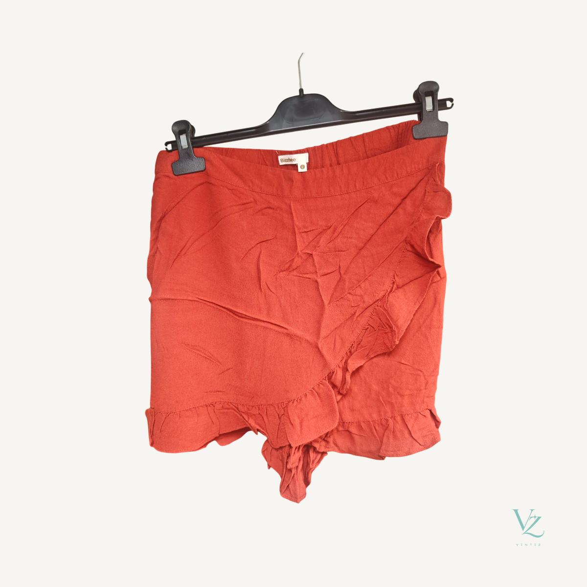 Bizzbee — Short Bizzbee