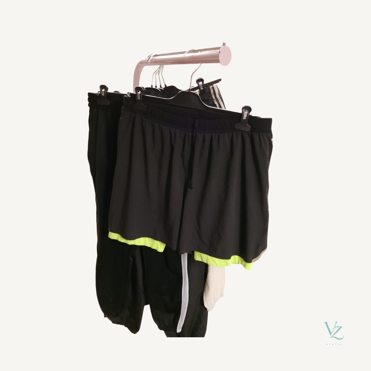 Inconnu — Short