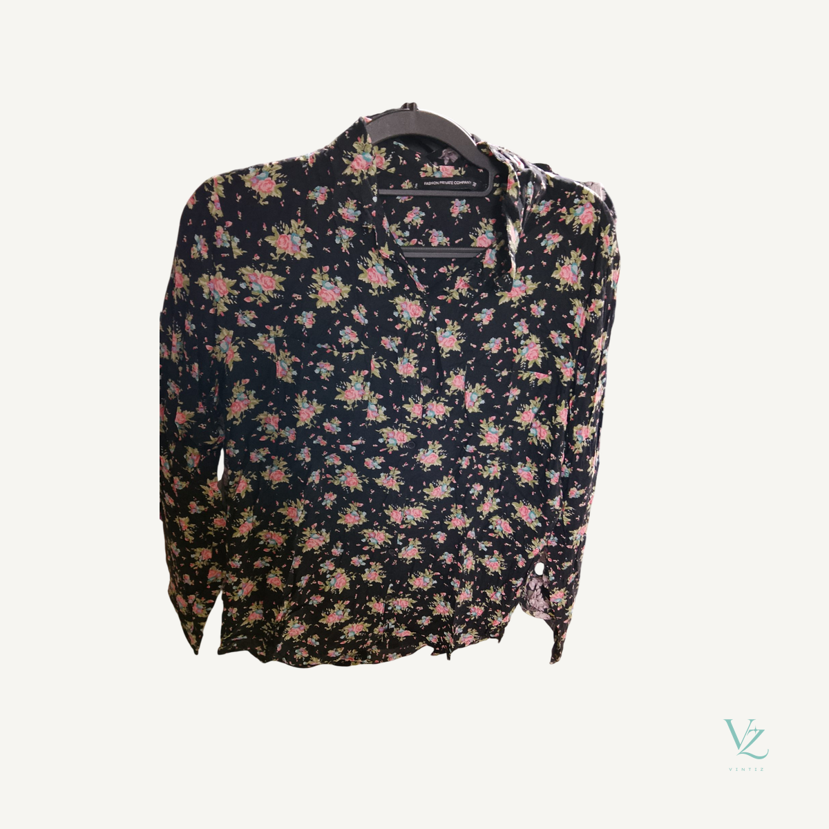 Fashion Private Compagnie — Chemisier Fashion Private Compagnie