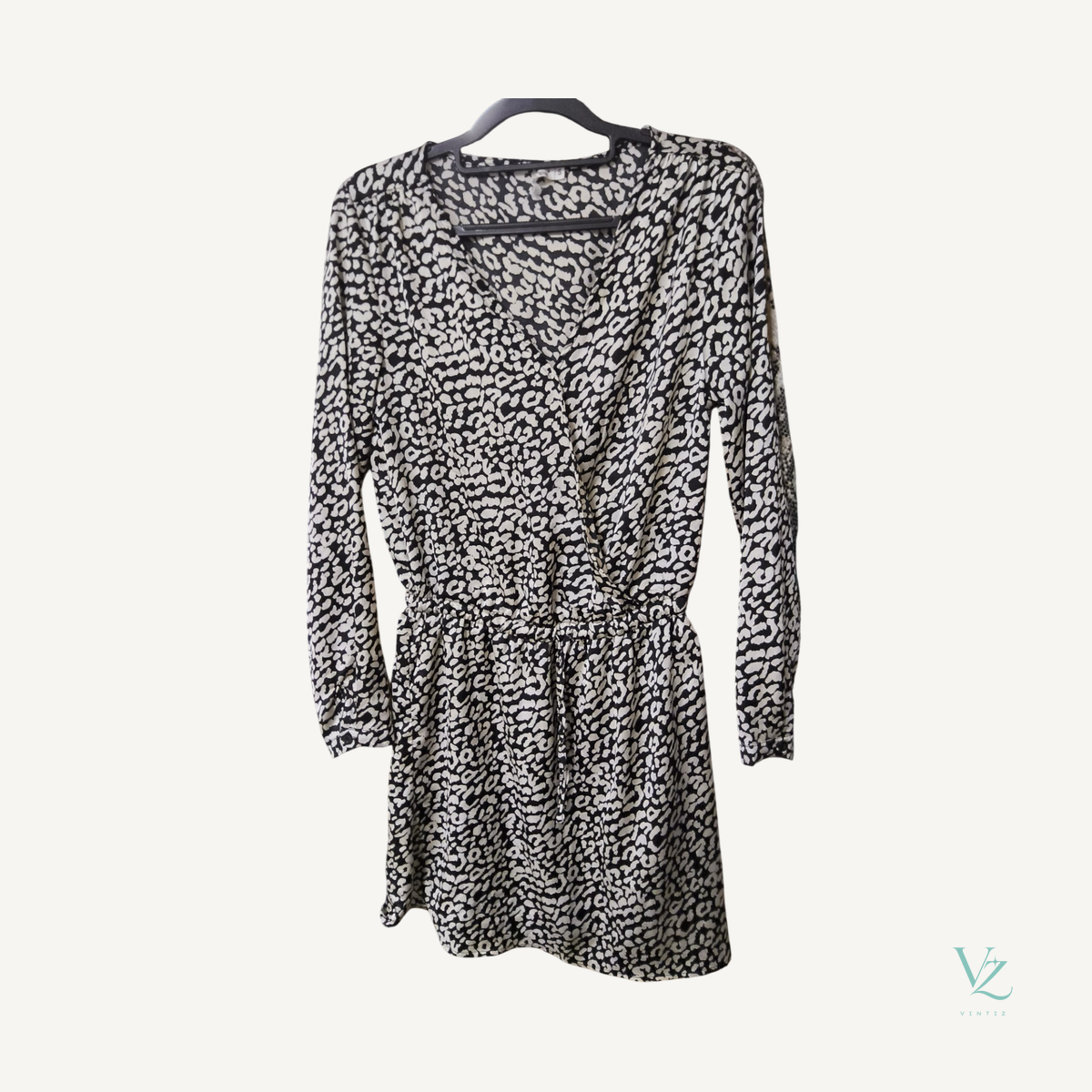 Cerise bleue — Robe