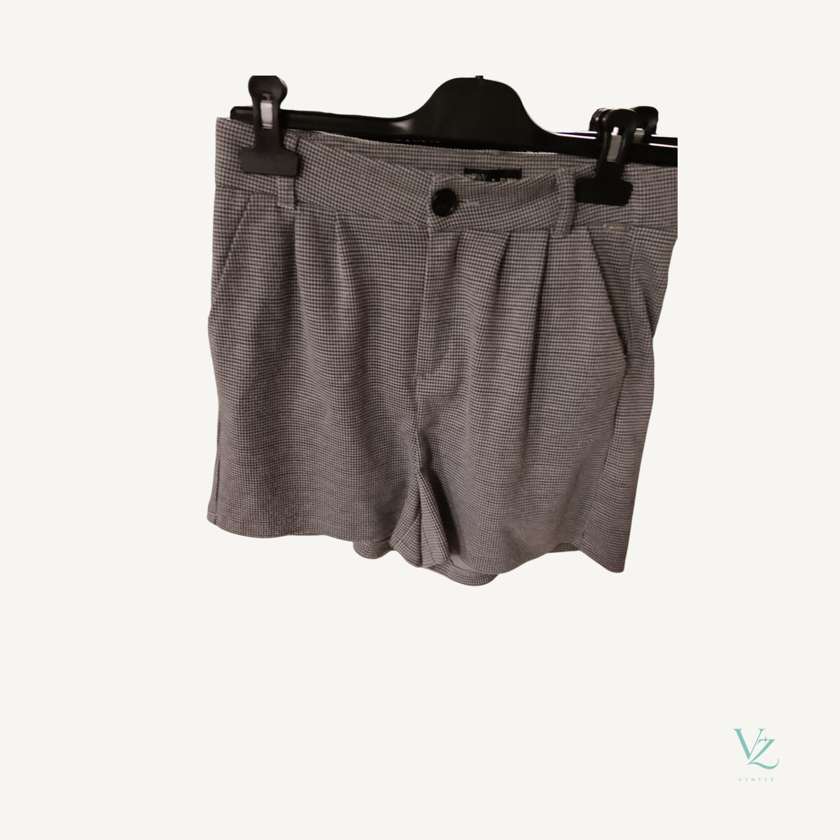 Inconnu — Short