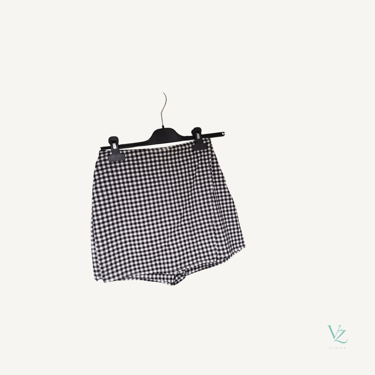 Hollister — Short Hollister