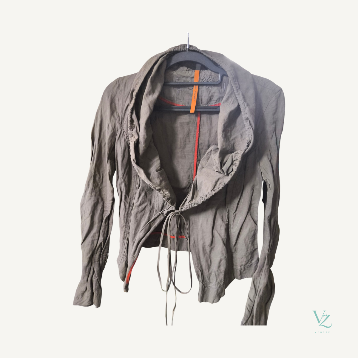 null — Veste