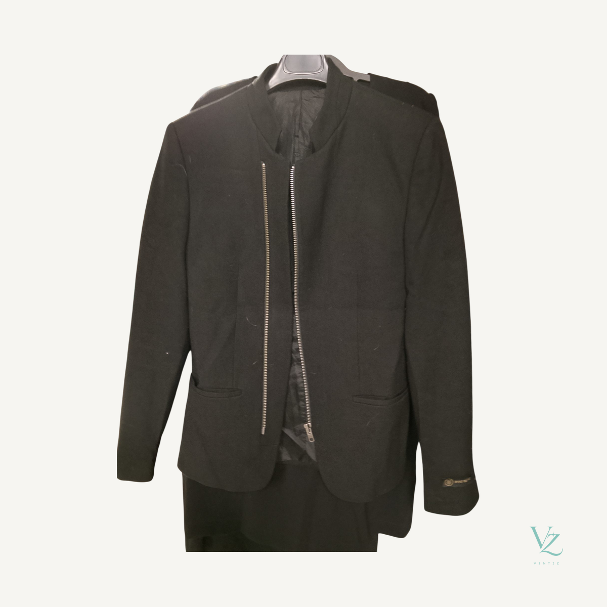 River Island — Veste River Island