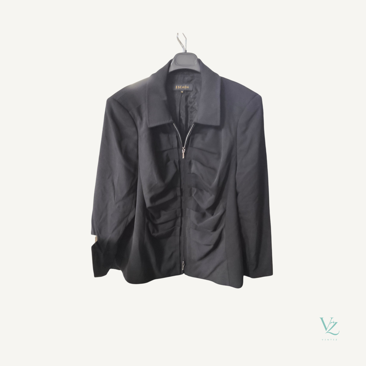 Escada — Veste Escada