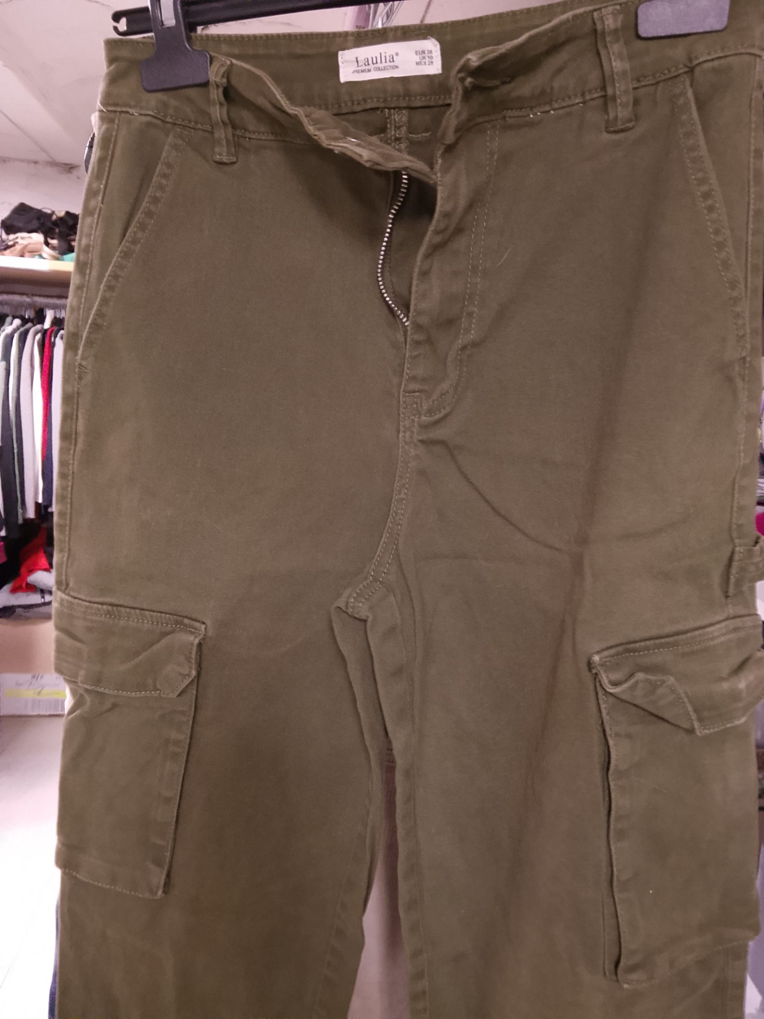 Laulia Premium Collection — Pantalon cargo Laulia Premium Collection
